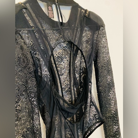 Victoria’s Secret Black Lace Cutout Bodysuit - Picture 6 of 7